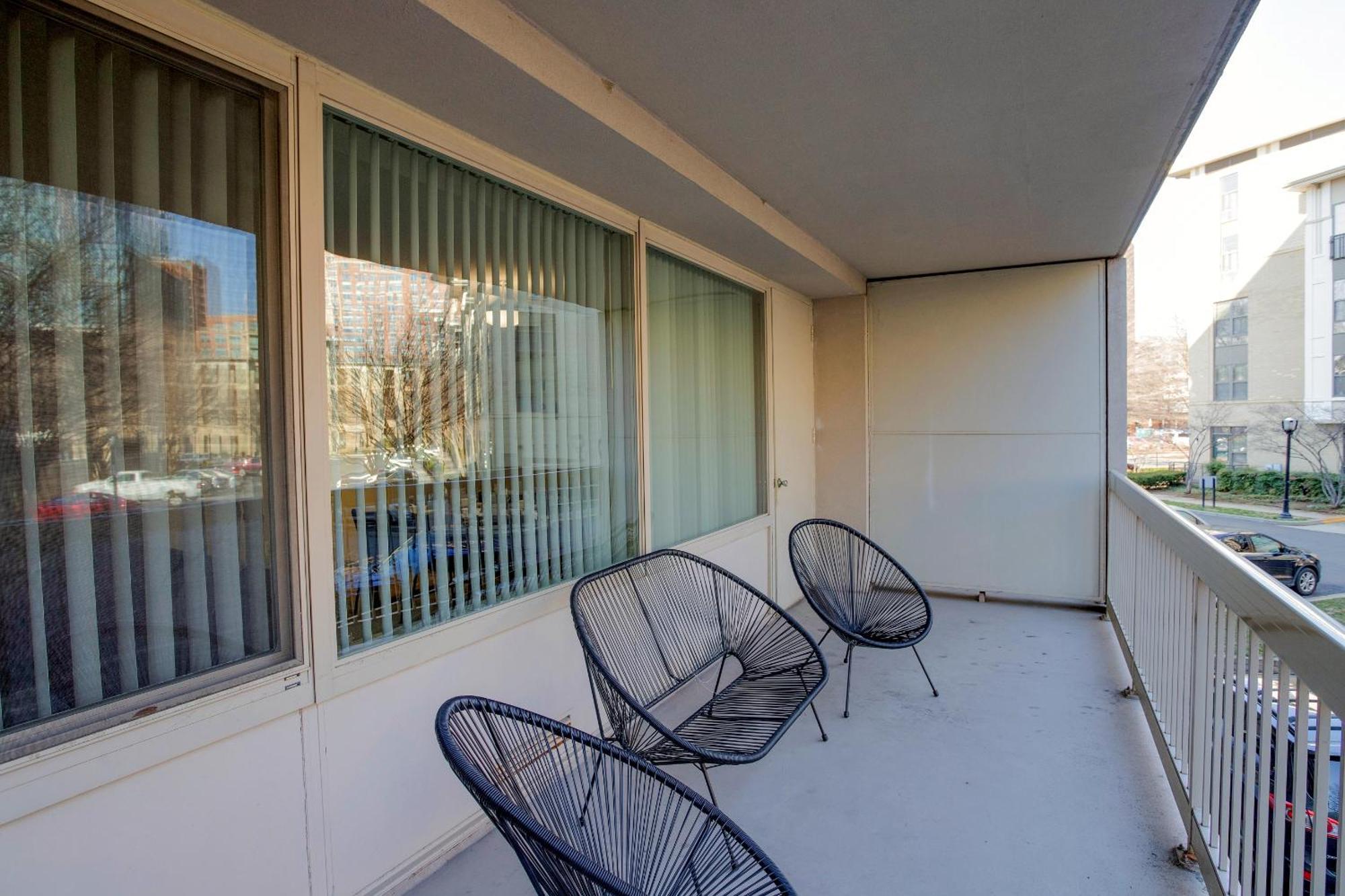 Crystal - Fantastic 2br Aprtment With Gym Apartment *